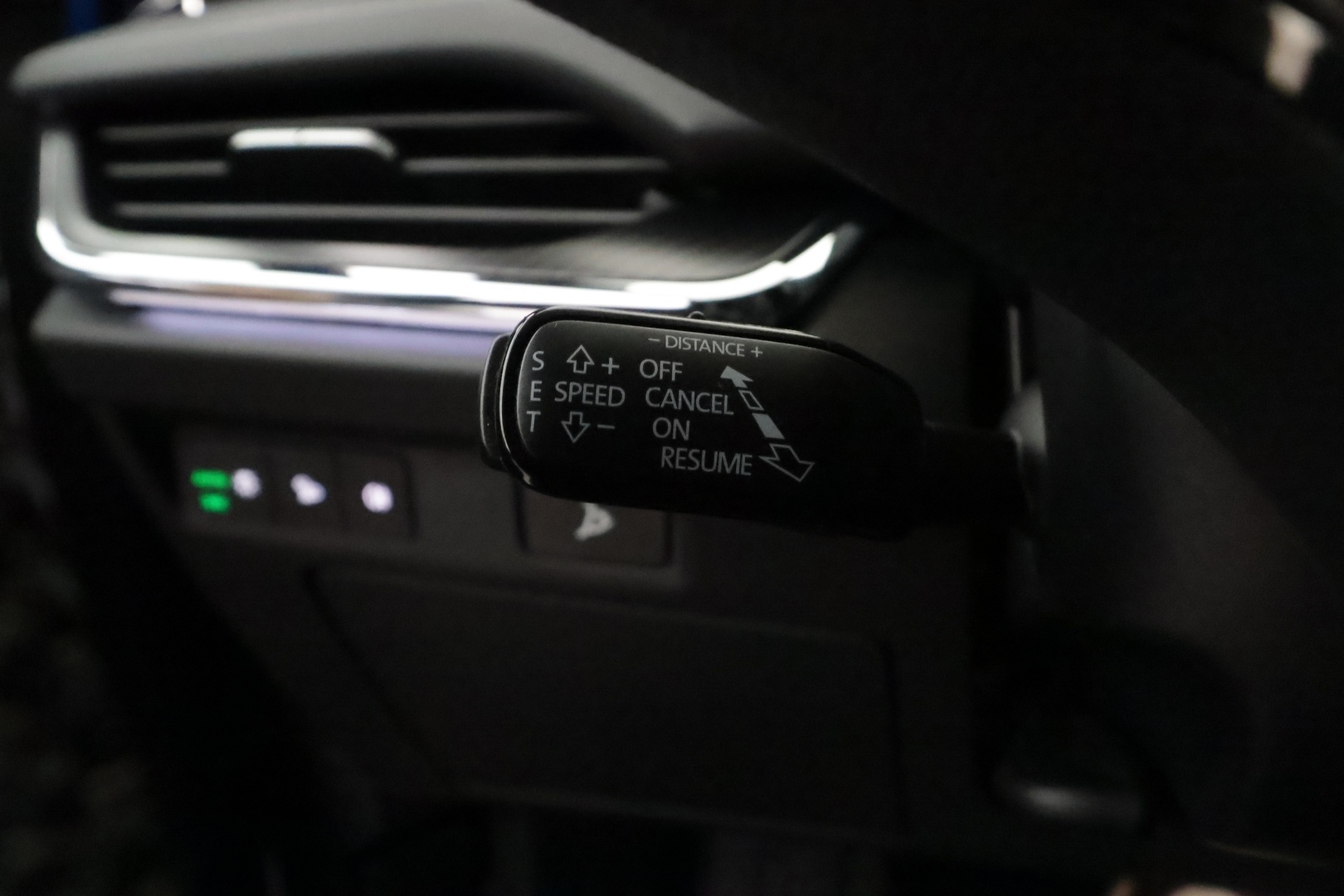 SKODA Enyaq 2023