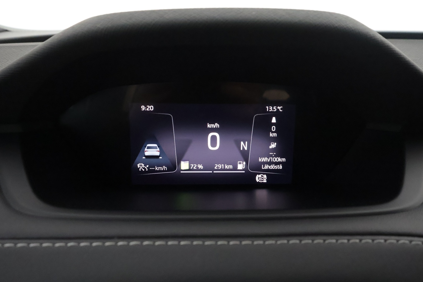 SKODA Enyaq 2023