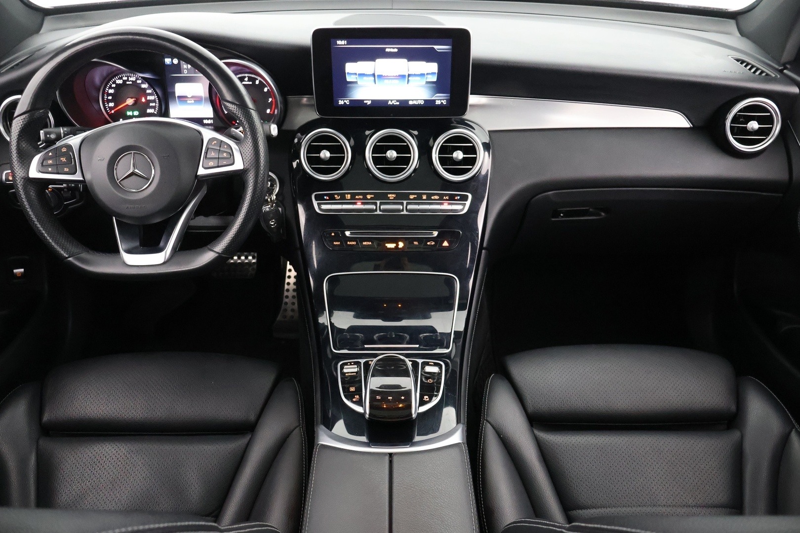 MERCEDES-BENZ GLC 2018