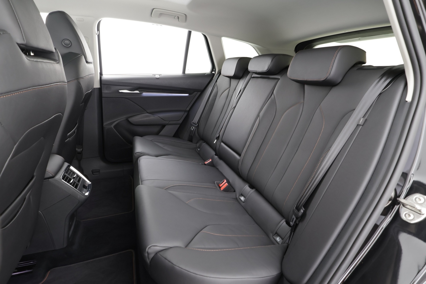 SKODA Enyaq 2022