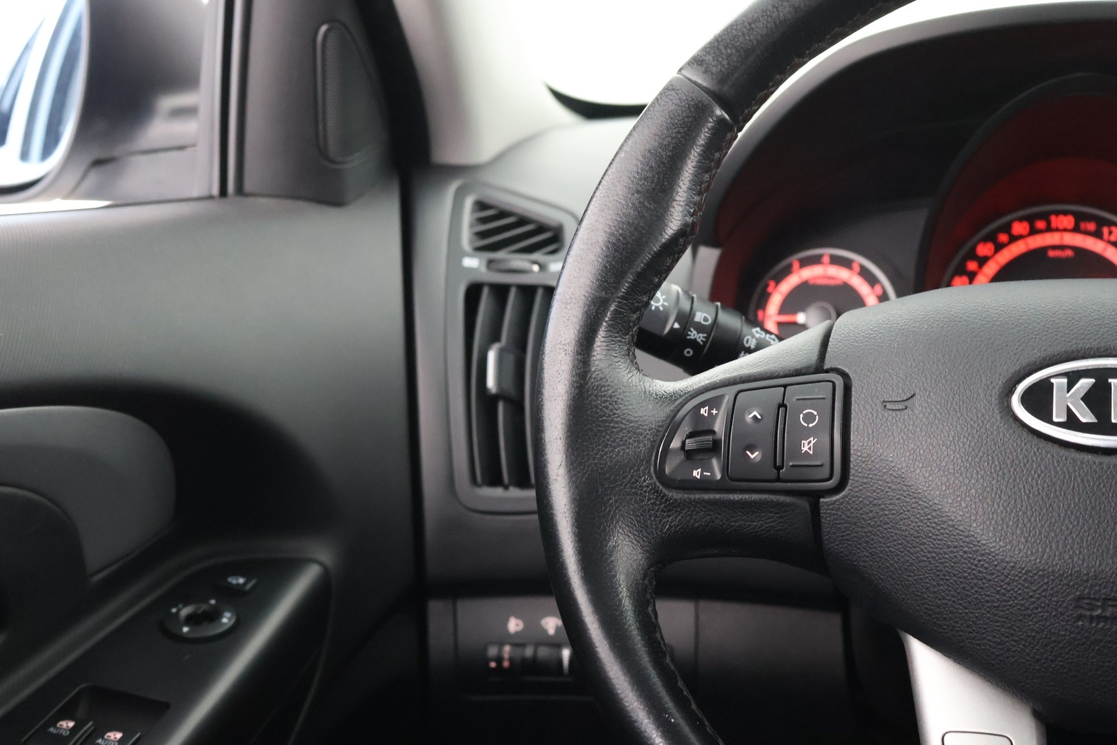 KIA CEE'D 2012