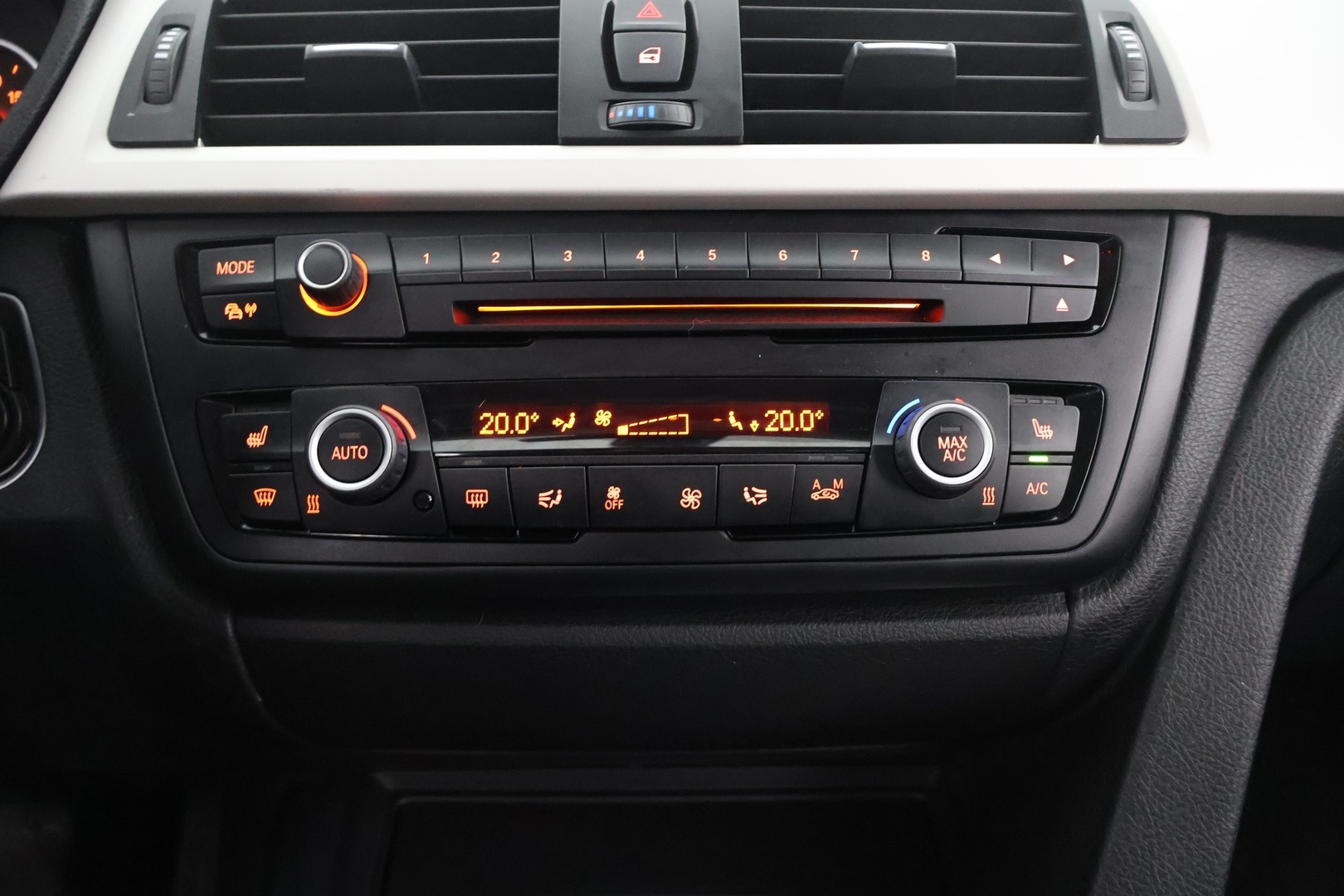 BMW 318 2014