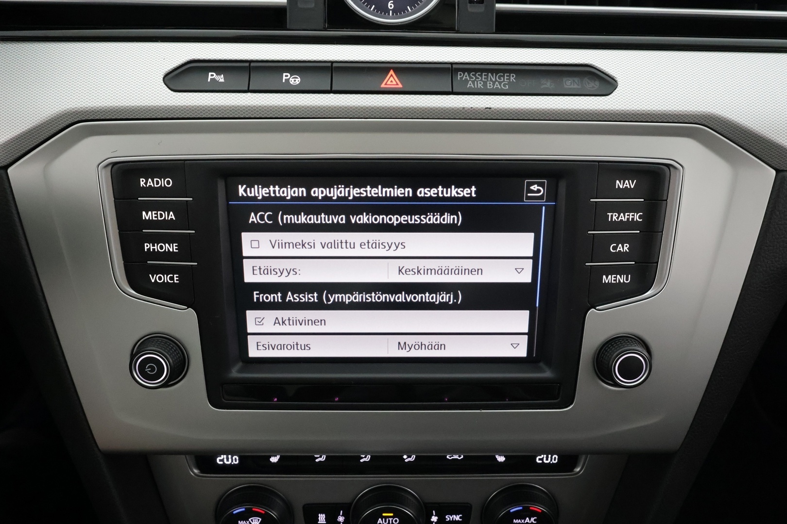 VOLKSWAGEN Passat 2017