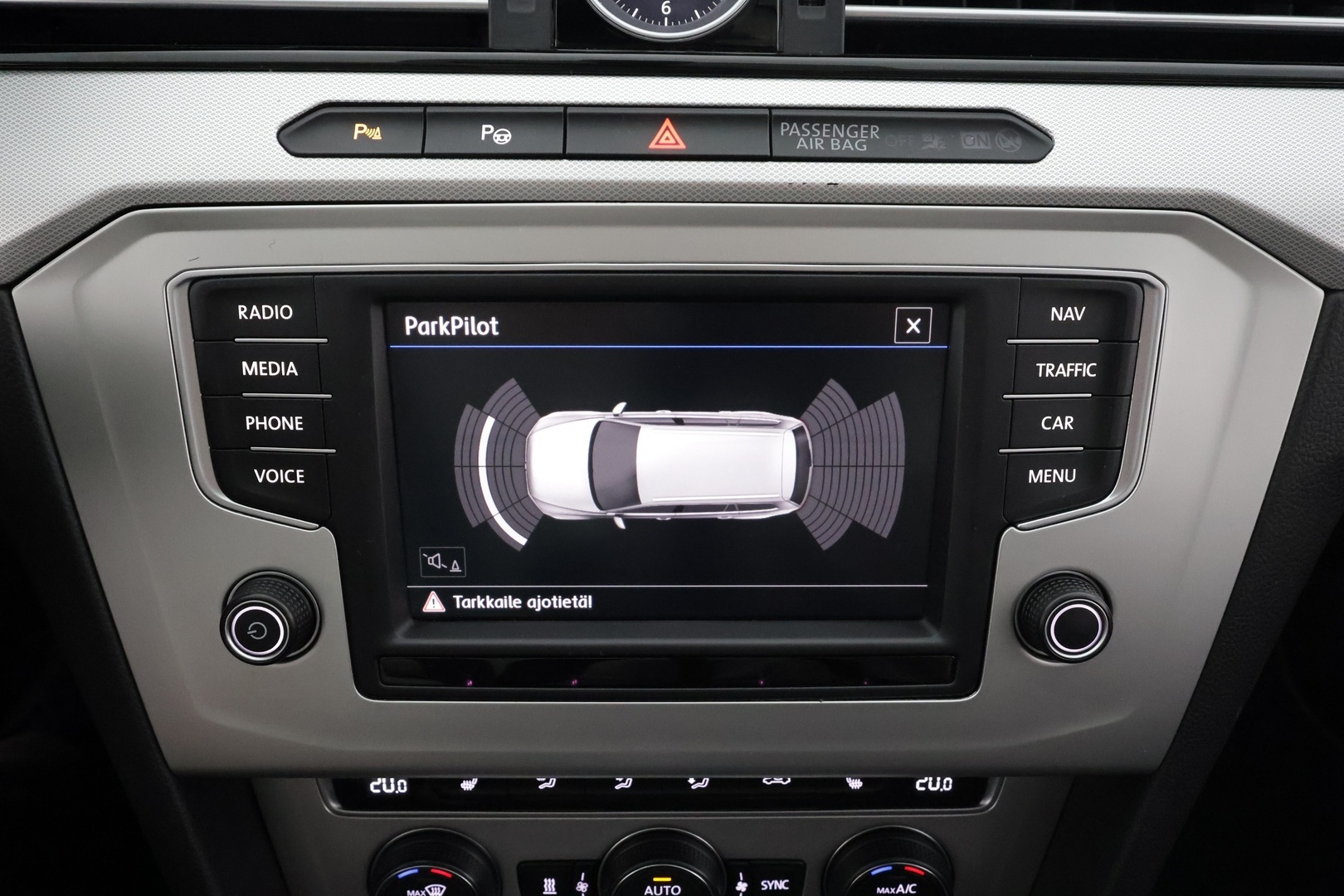 VOLKSWAGEN Passat 2017