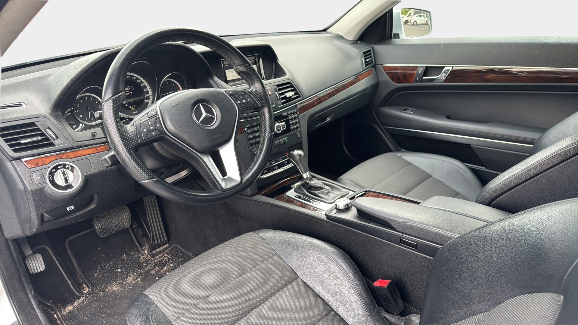 MERCEDES-BENZ E 2013