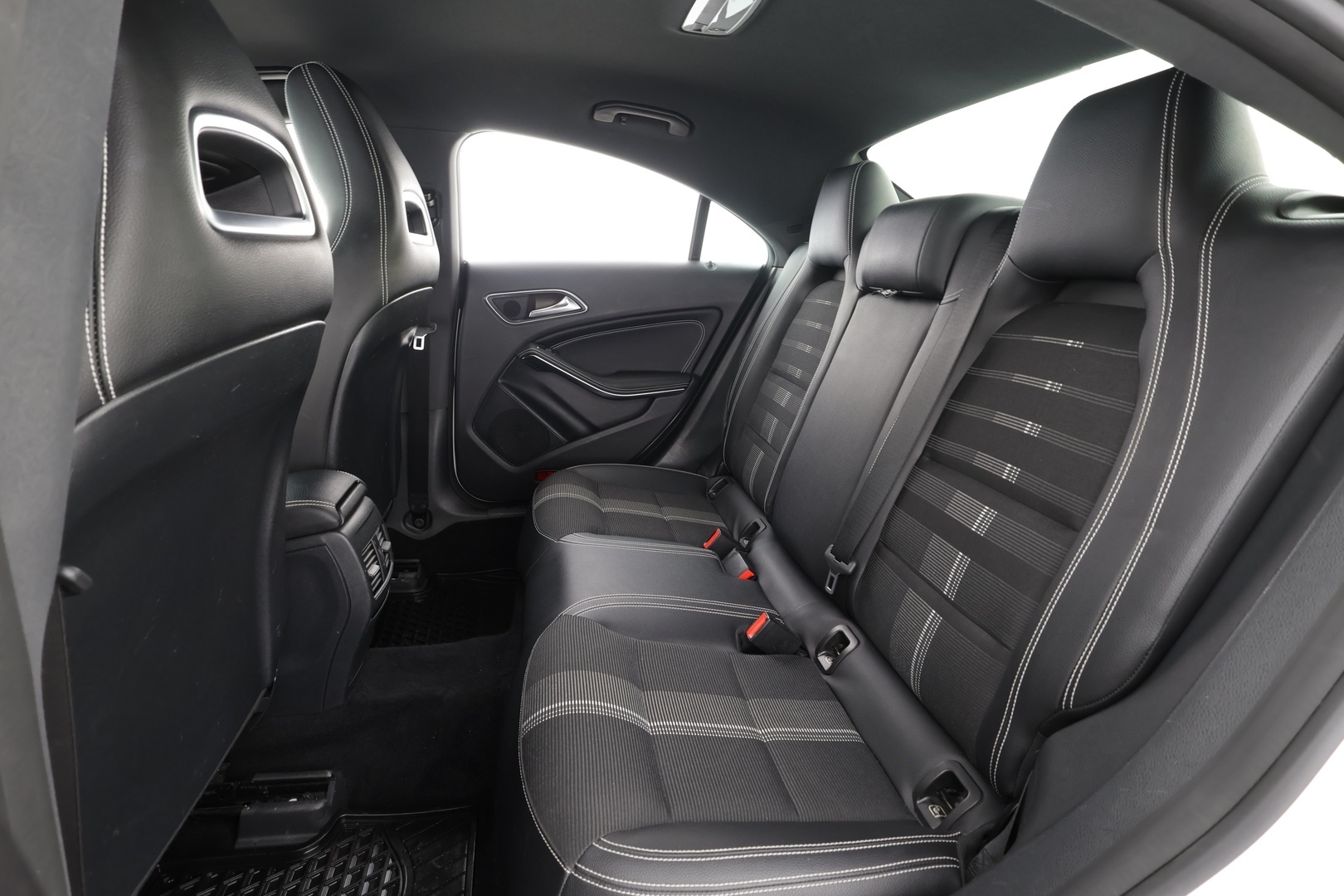 MERCEDES-BENZ CLA 2019