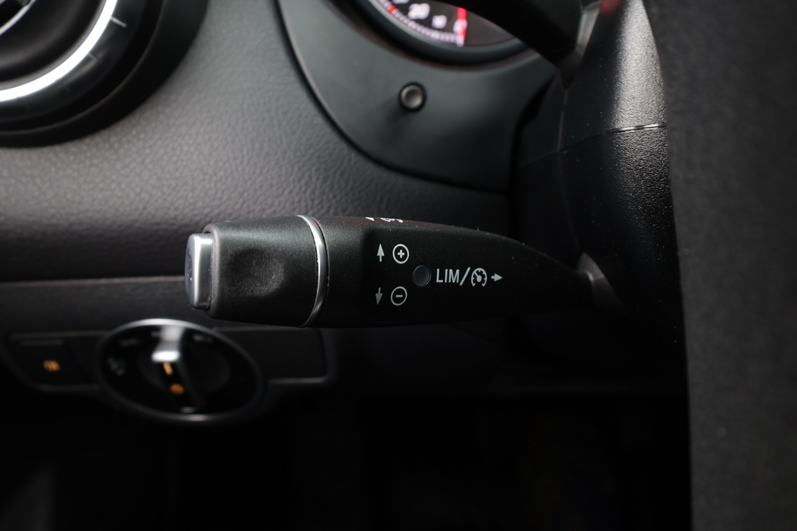 MERCEDES-BENZ CLA 2019