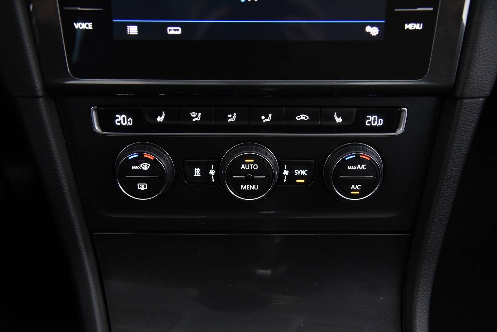 VOLKSWAGEN Golf 2018