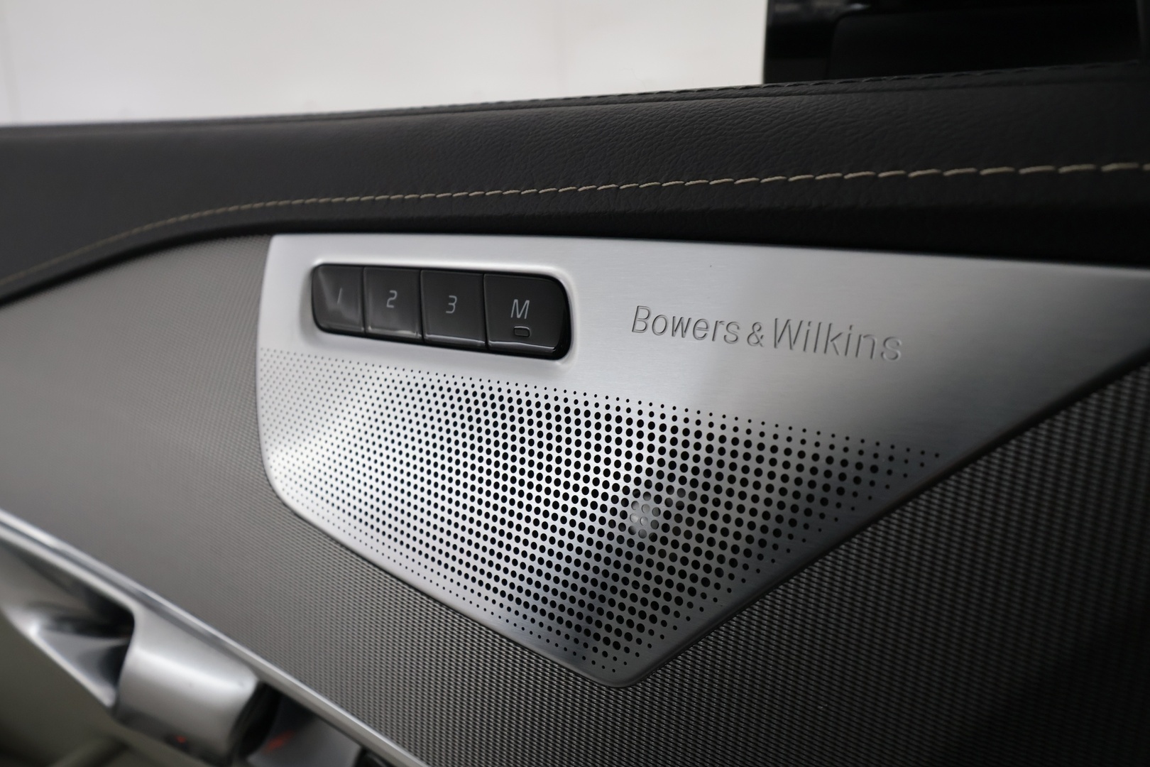 VOLVO XC90 2020