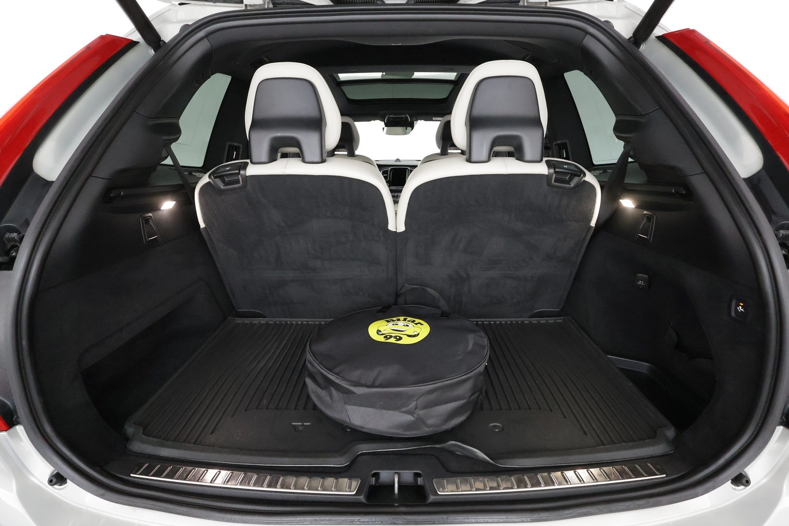 VOLVO XC90 2020