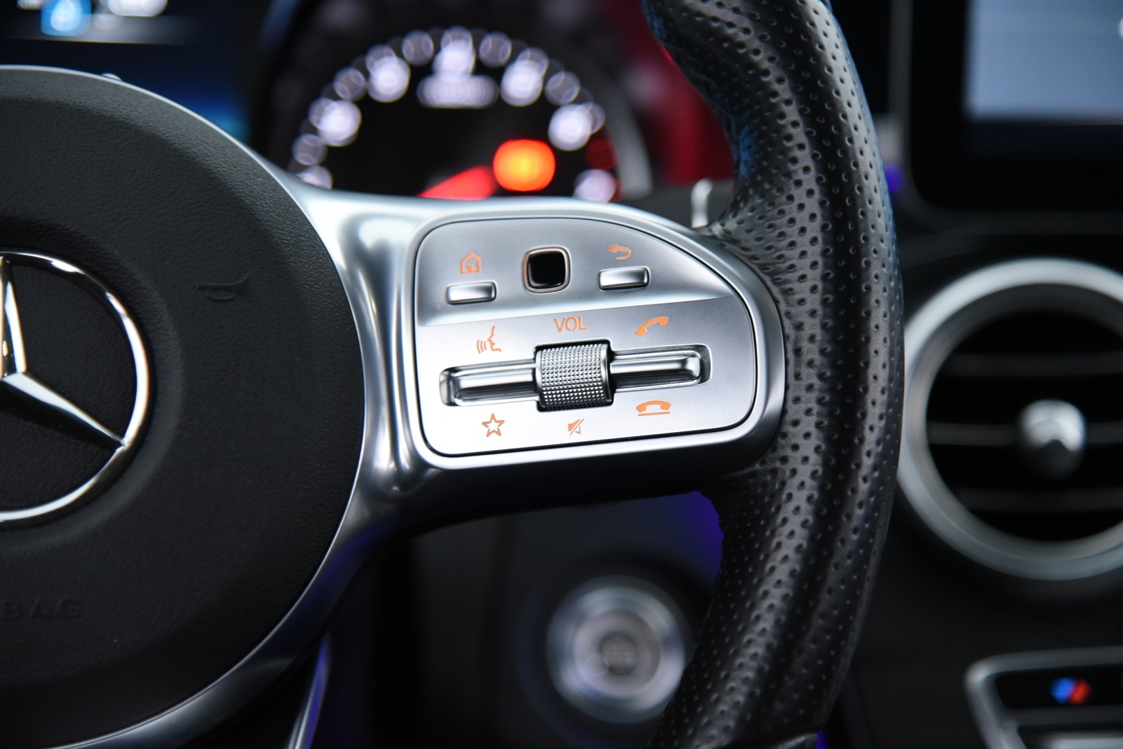 MERCEDES-BENZ C 2020