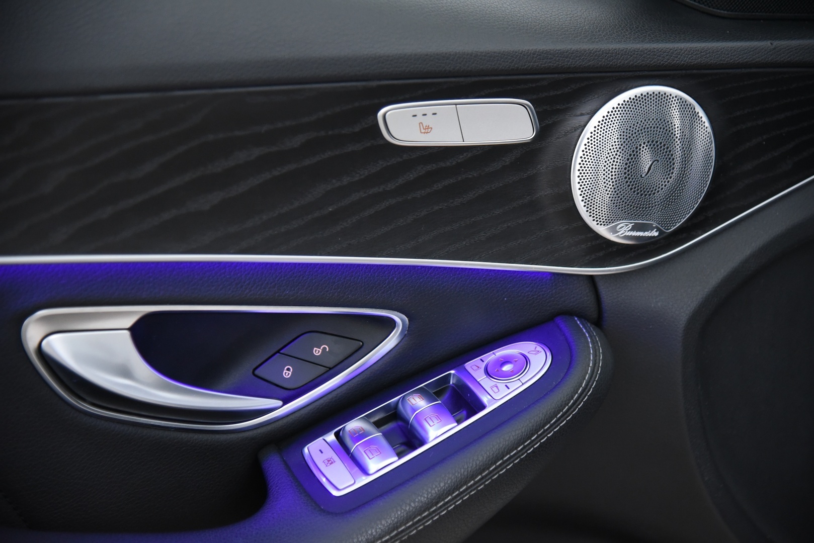 MERCEDES-BENZ C 2020