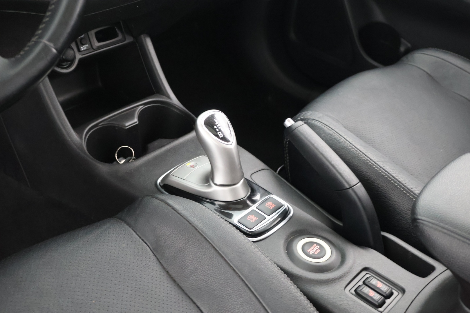 MITSUBISHI OUTLANDER PHEV 2015