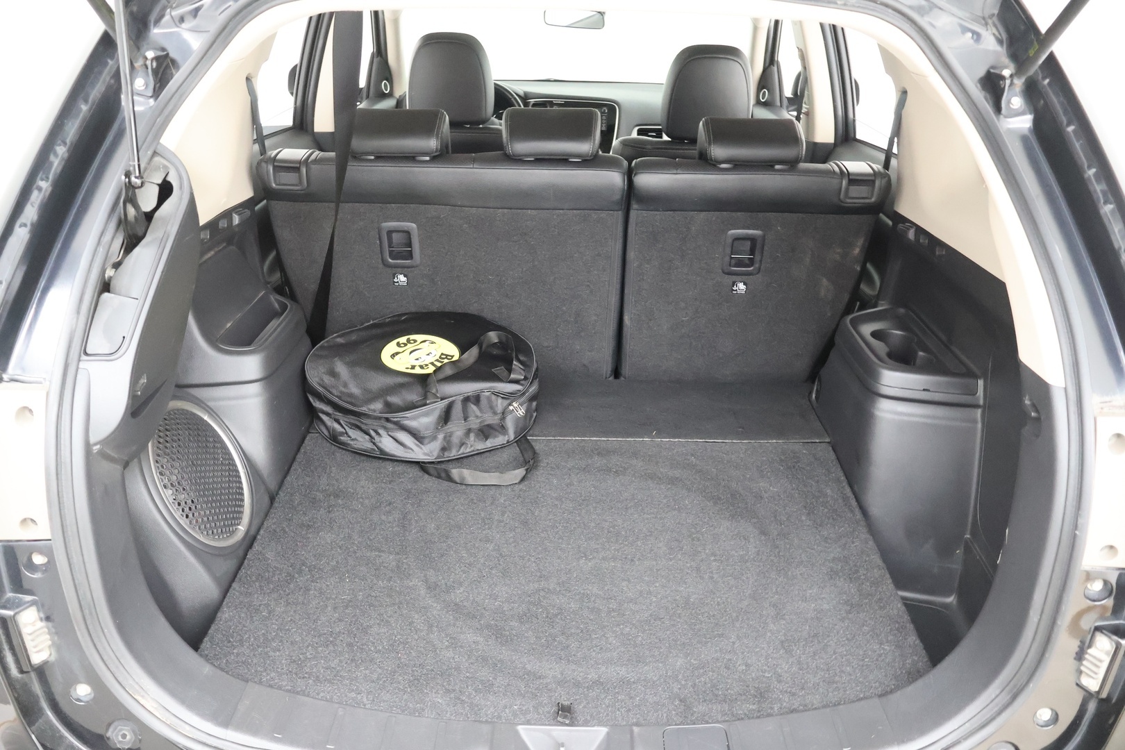 MITSUBISHI OUTLANDER PHEV 2015
