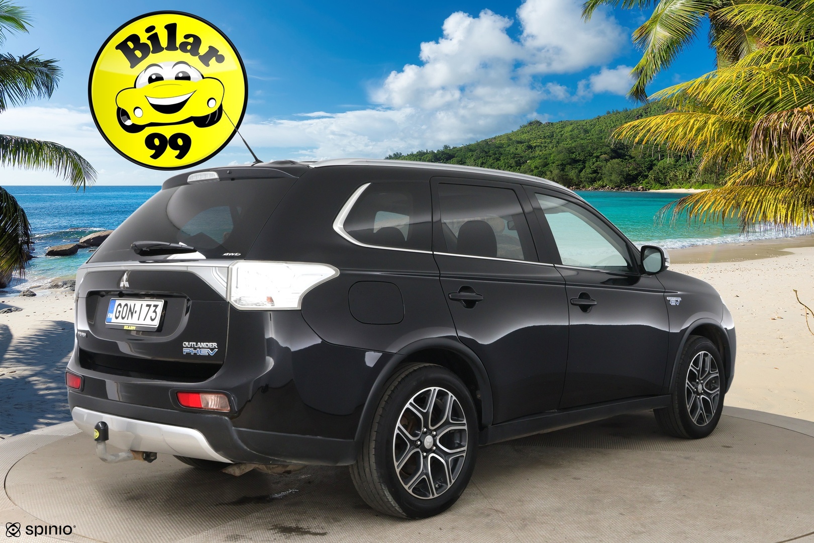 MITSUBISHI OUTLANDER PHEV 2015