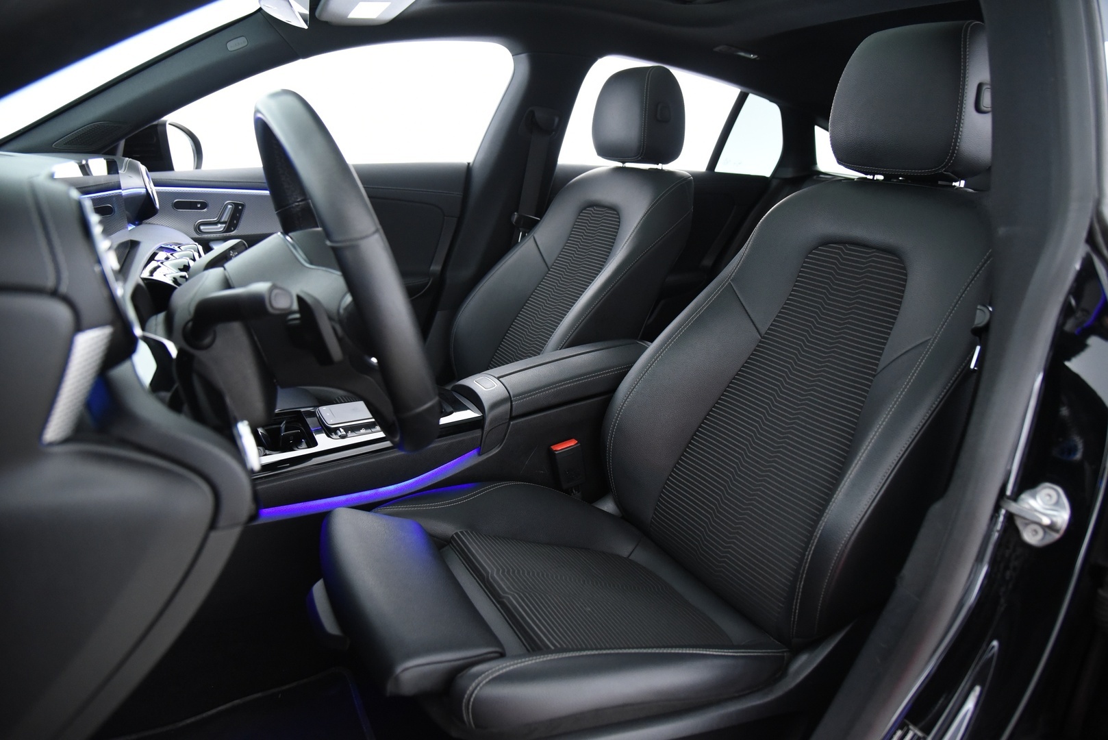 MERCEDES-BENZ CLA 2021