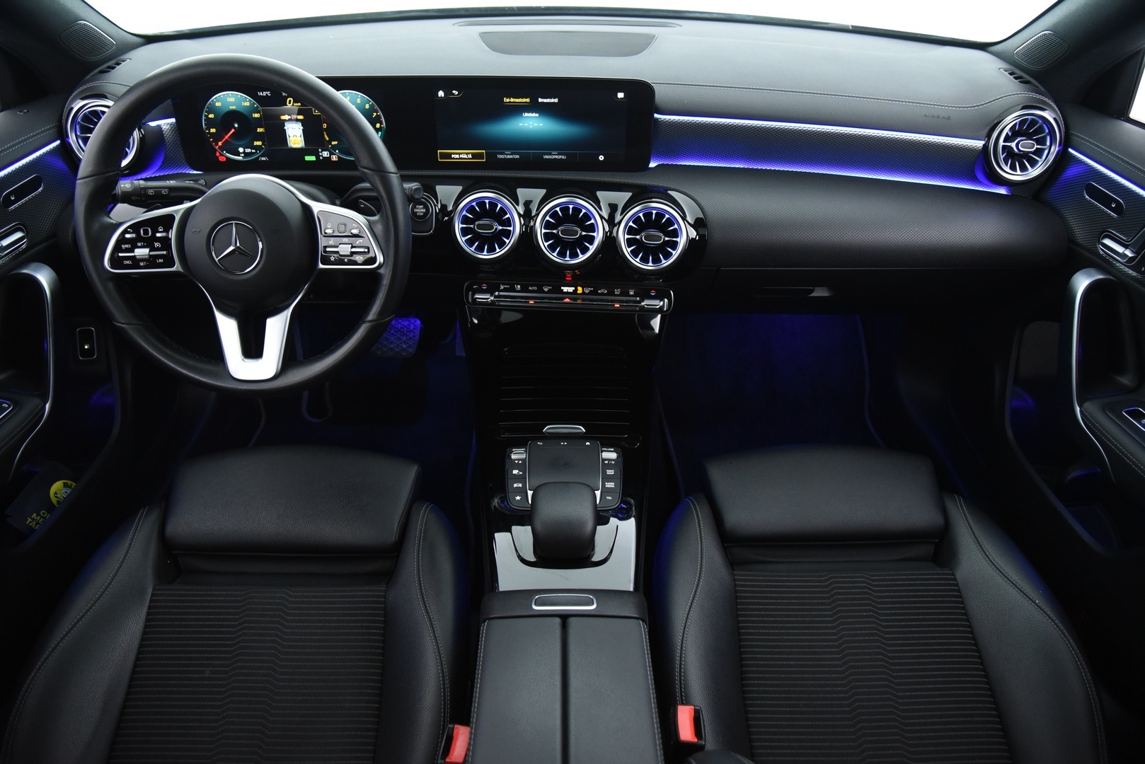 MERCEDES-BENZ CLA 2021