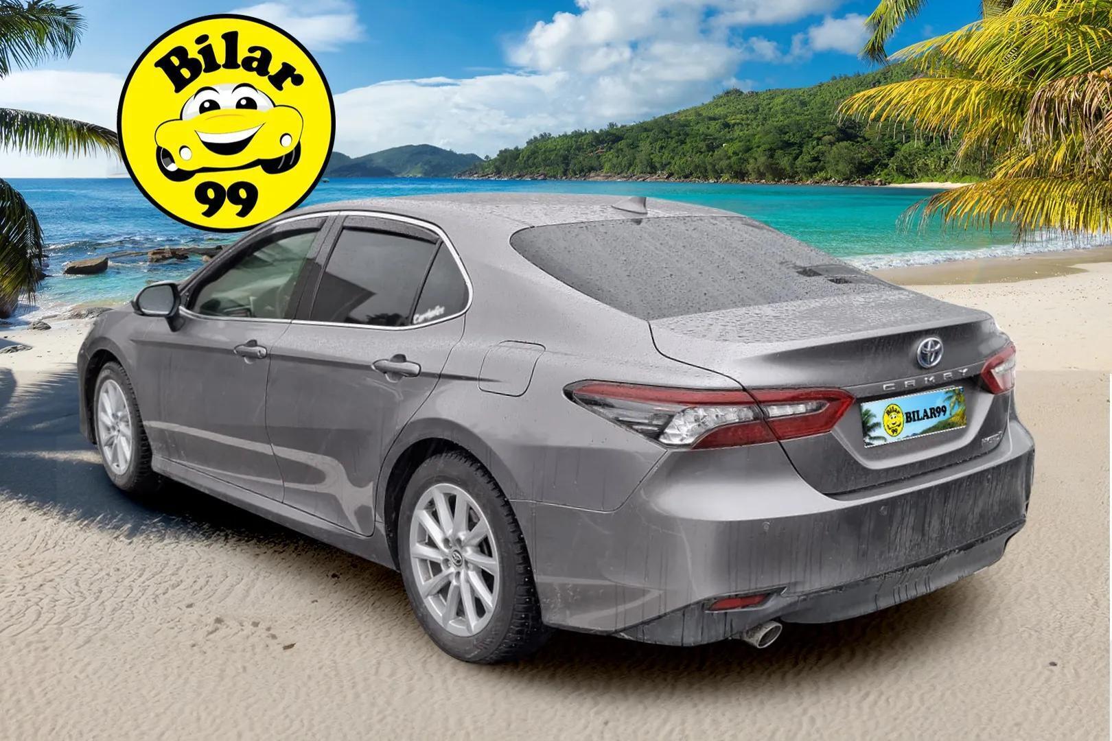 TOYOTA Camry 2022