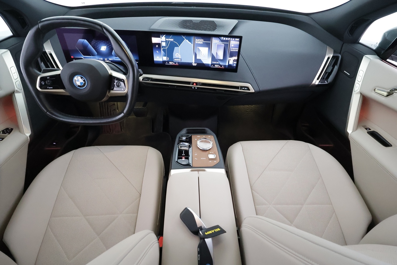 BMW iX 2023