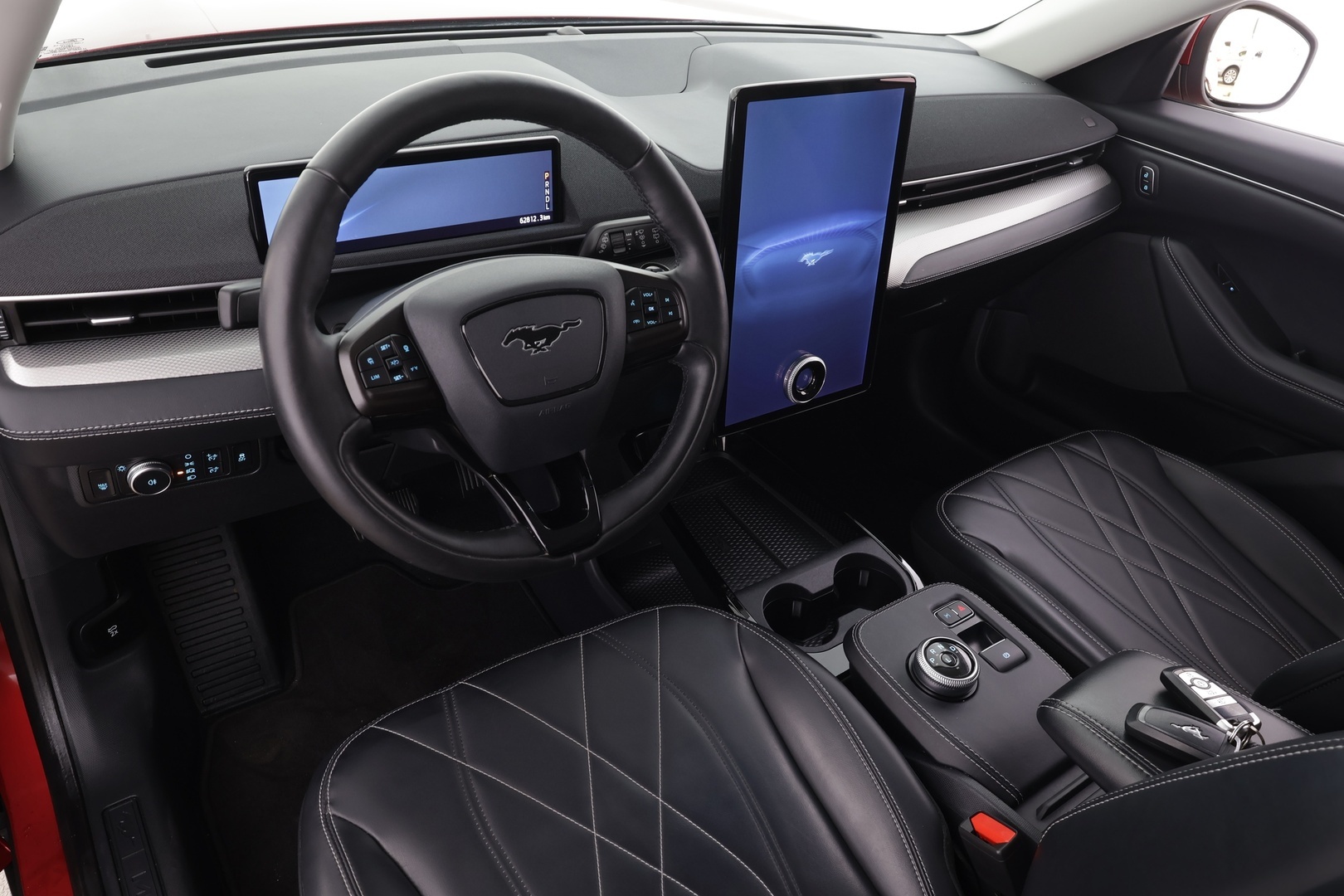 FORD MUSTANG MACH-E 2022