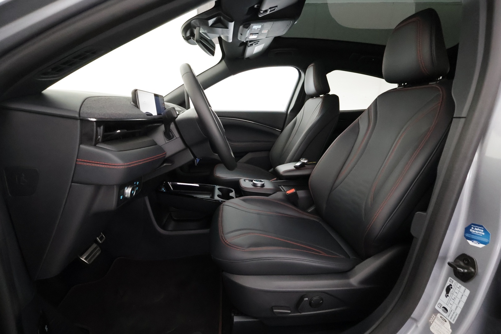 FORD MUSTANG MACH-E 2021