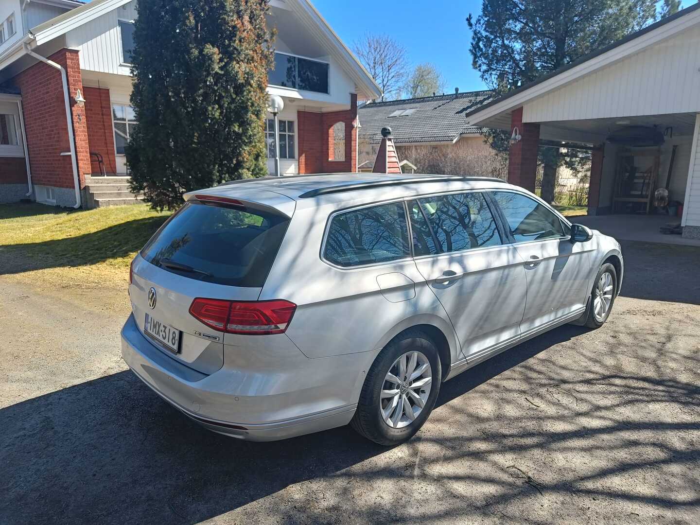 VOLKSWAGEN Passat 2016