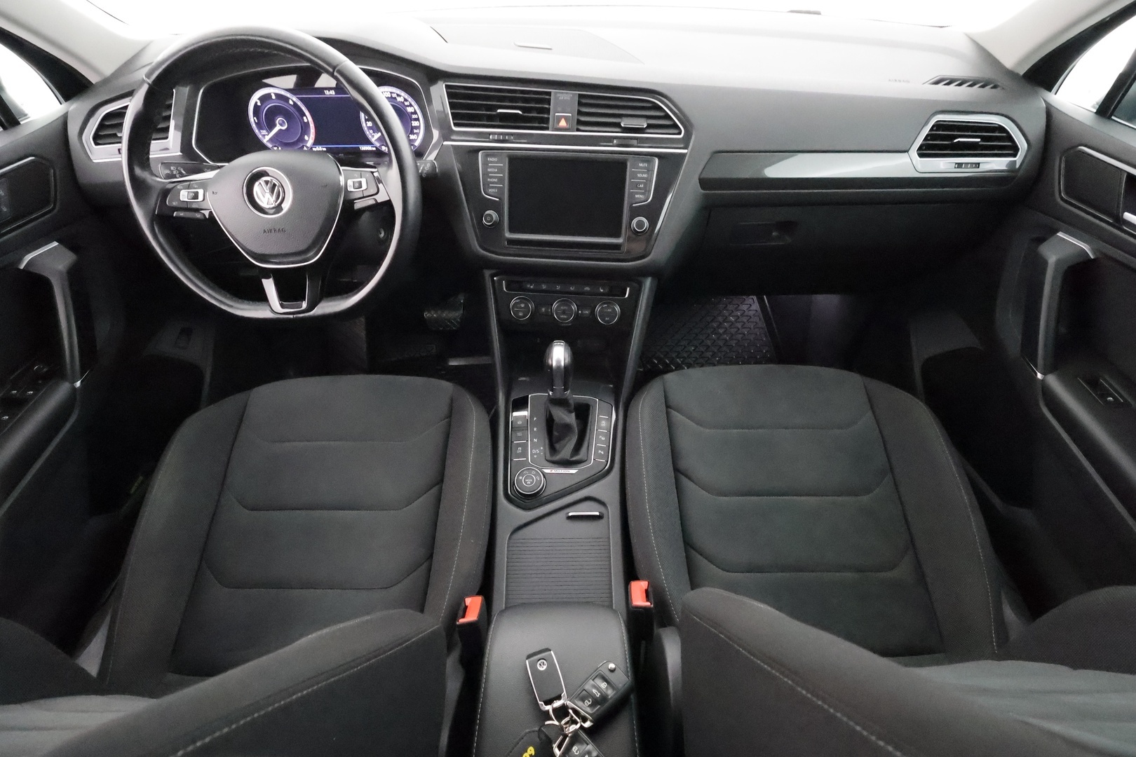 VOLKSWAGEN Tiguan 2017