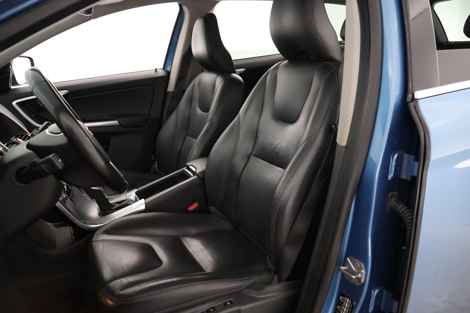 VOLVO XC60 2017