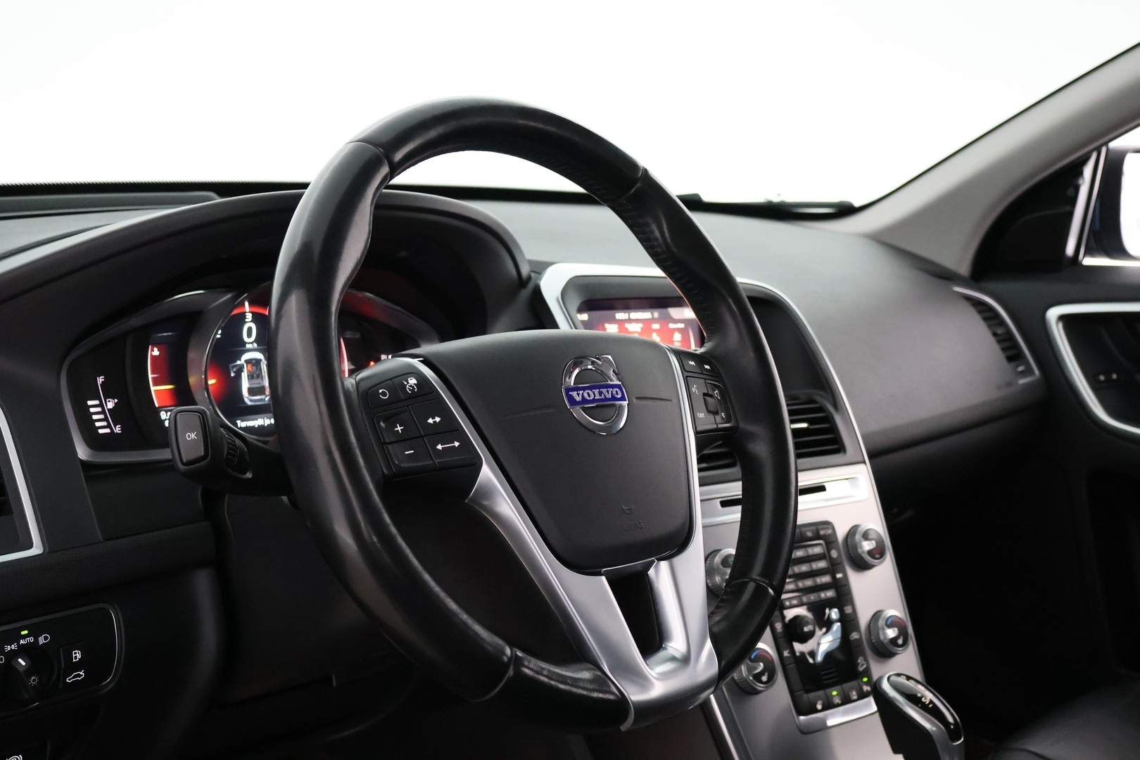 VOLVO XC60 2017