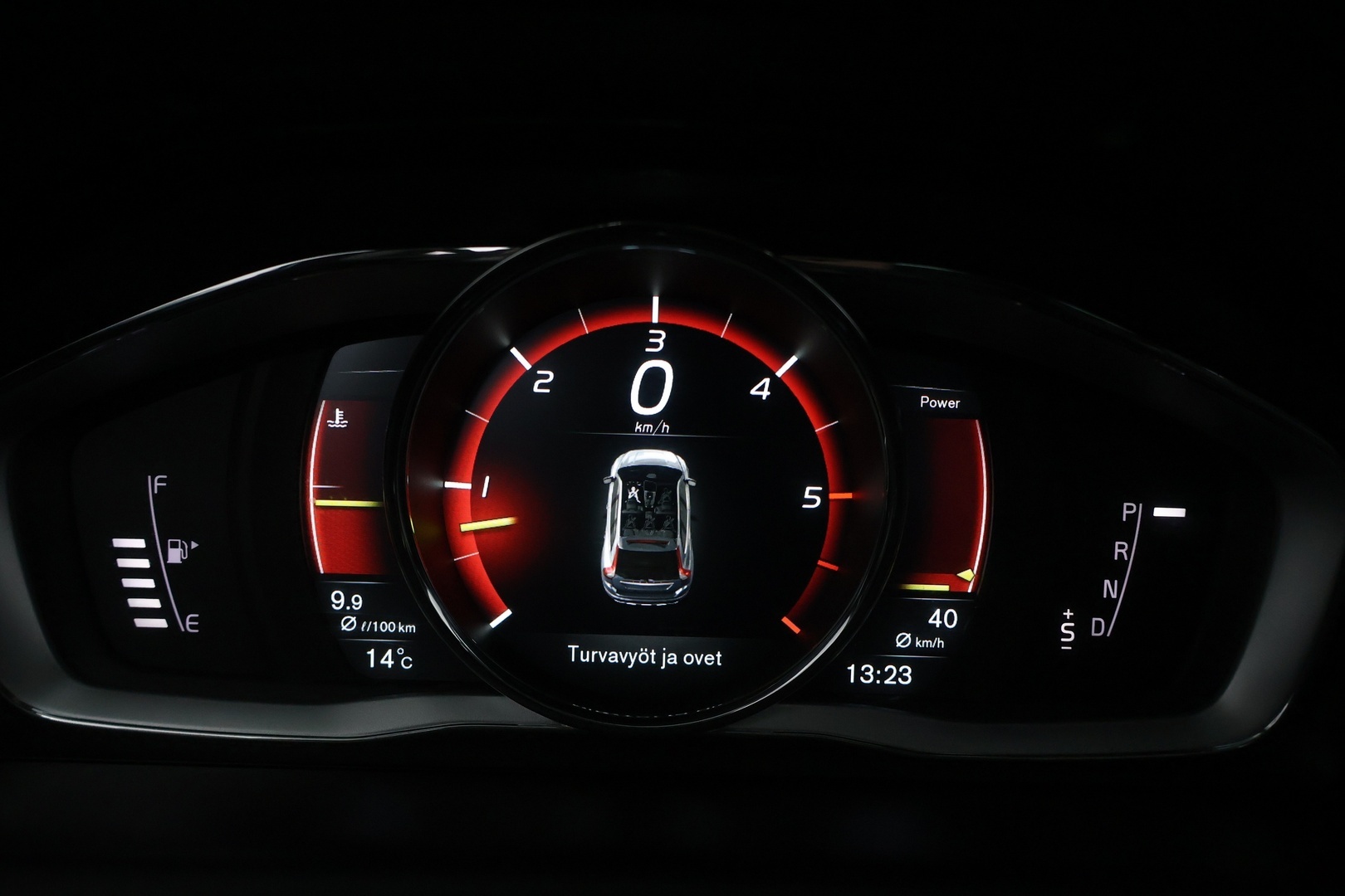 VOLVO XC60 2017
