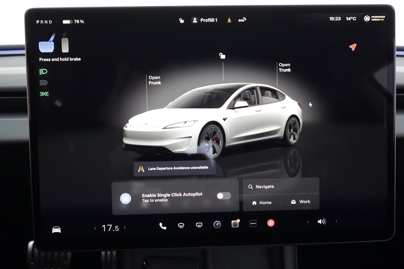 TESLA Model 3 2024
