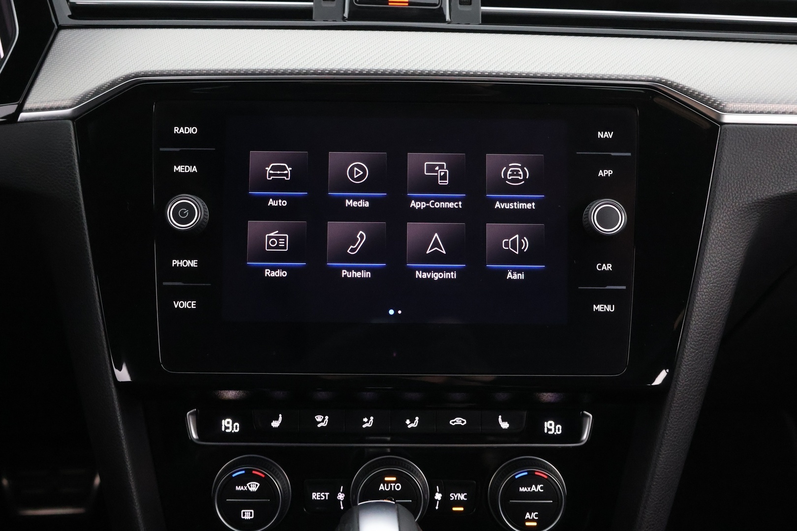 VOLKSWAGEN Passat 2020