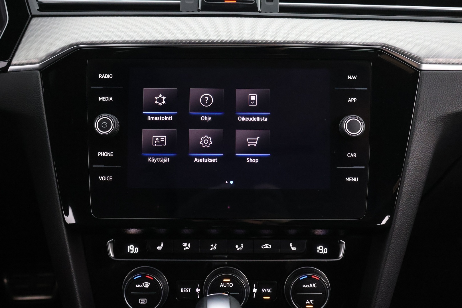 VOLKSWAGEN Passat 2020