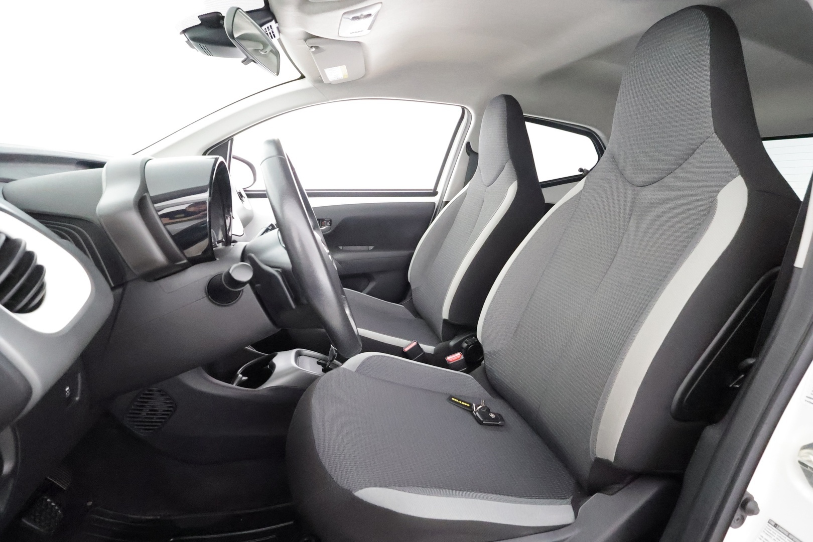 TOYOTA AYGO 2021