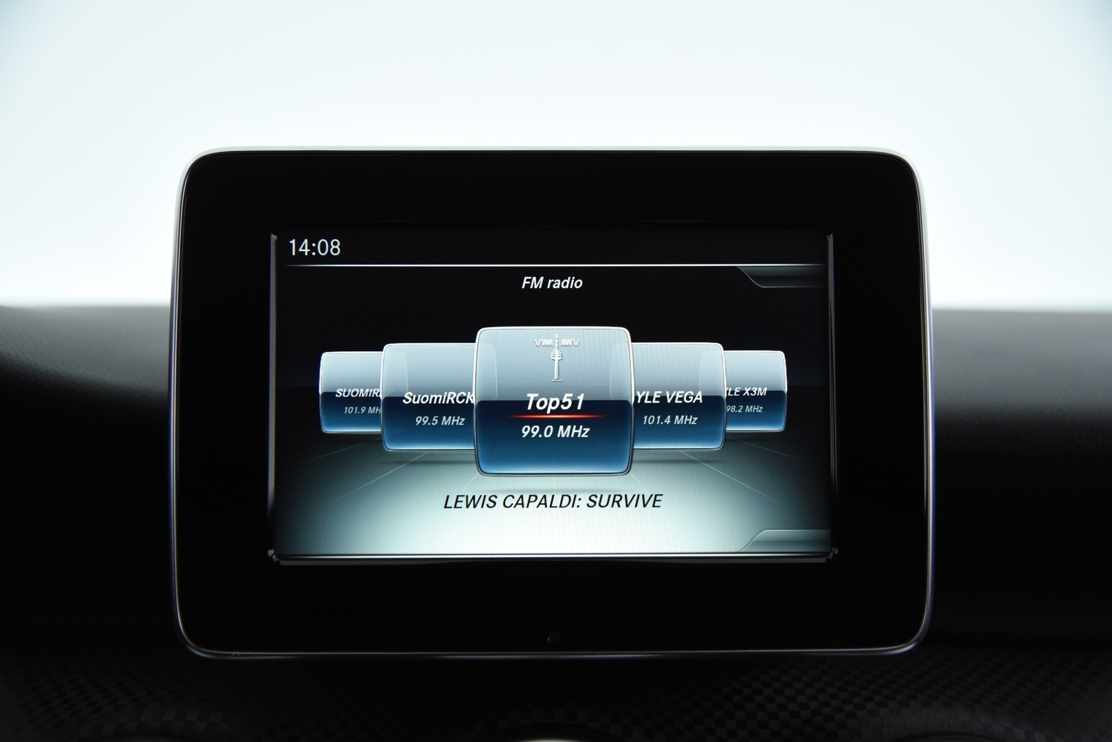 MERCEDES-BENZ A 2016