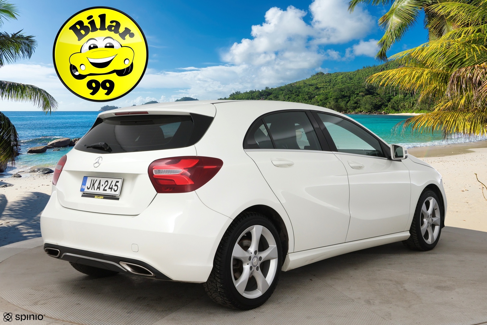 MERCEDES-BENZ A 2016