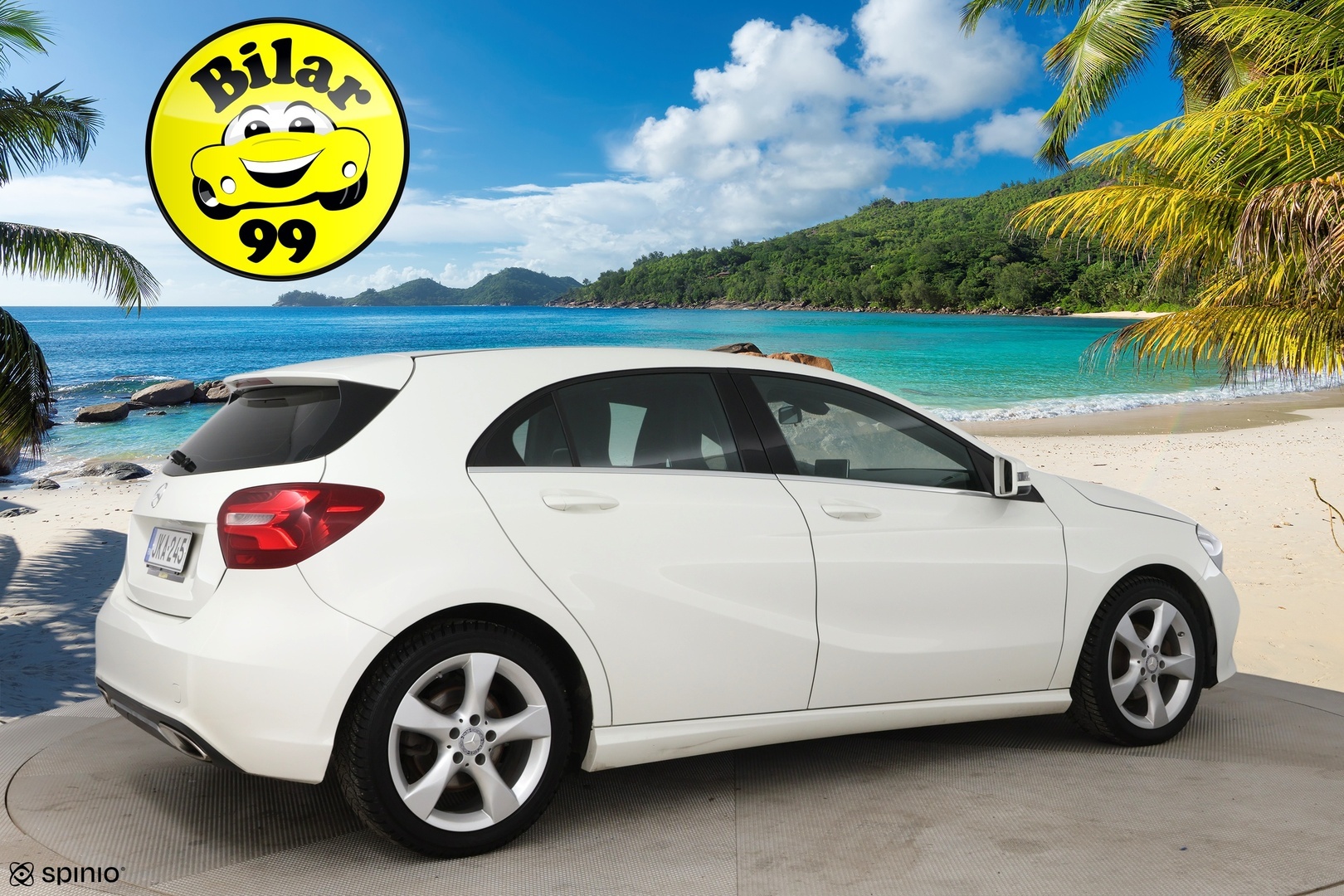 MERCEDES-BENZ A 2016