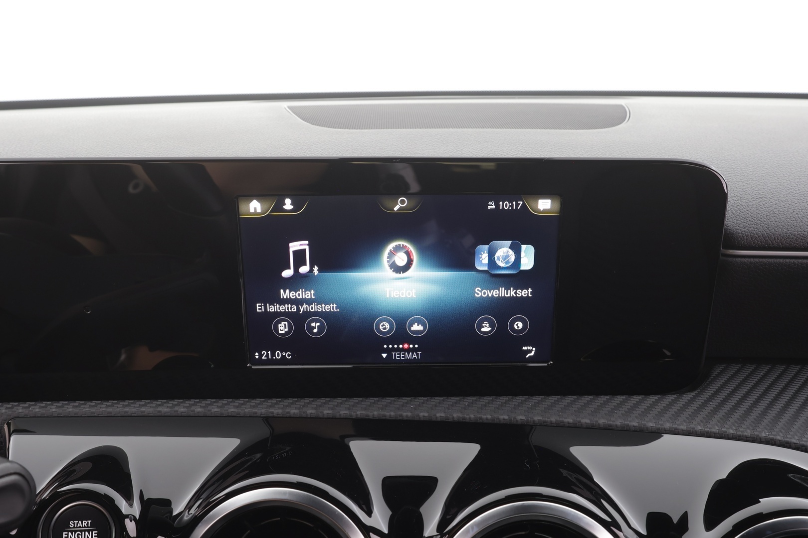 MERCEDES-BENZ A 2021