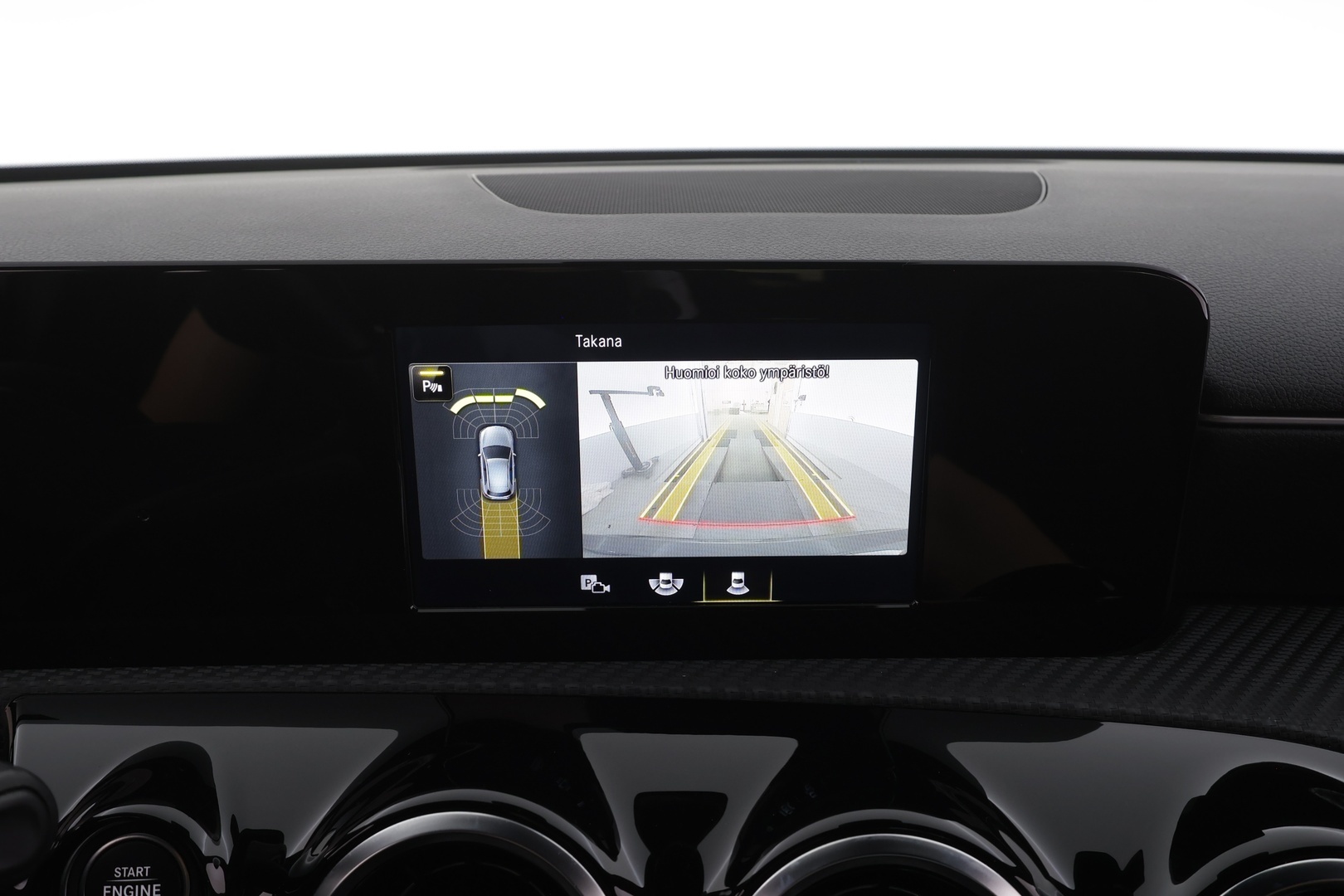 MERCEDES-BENZ A 2021