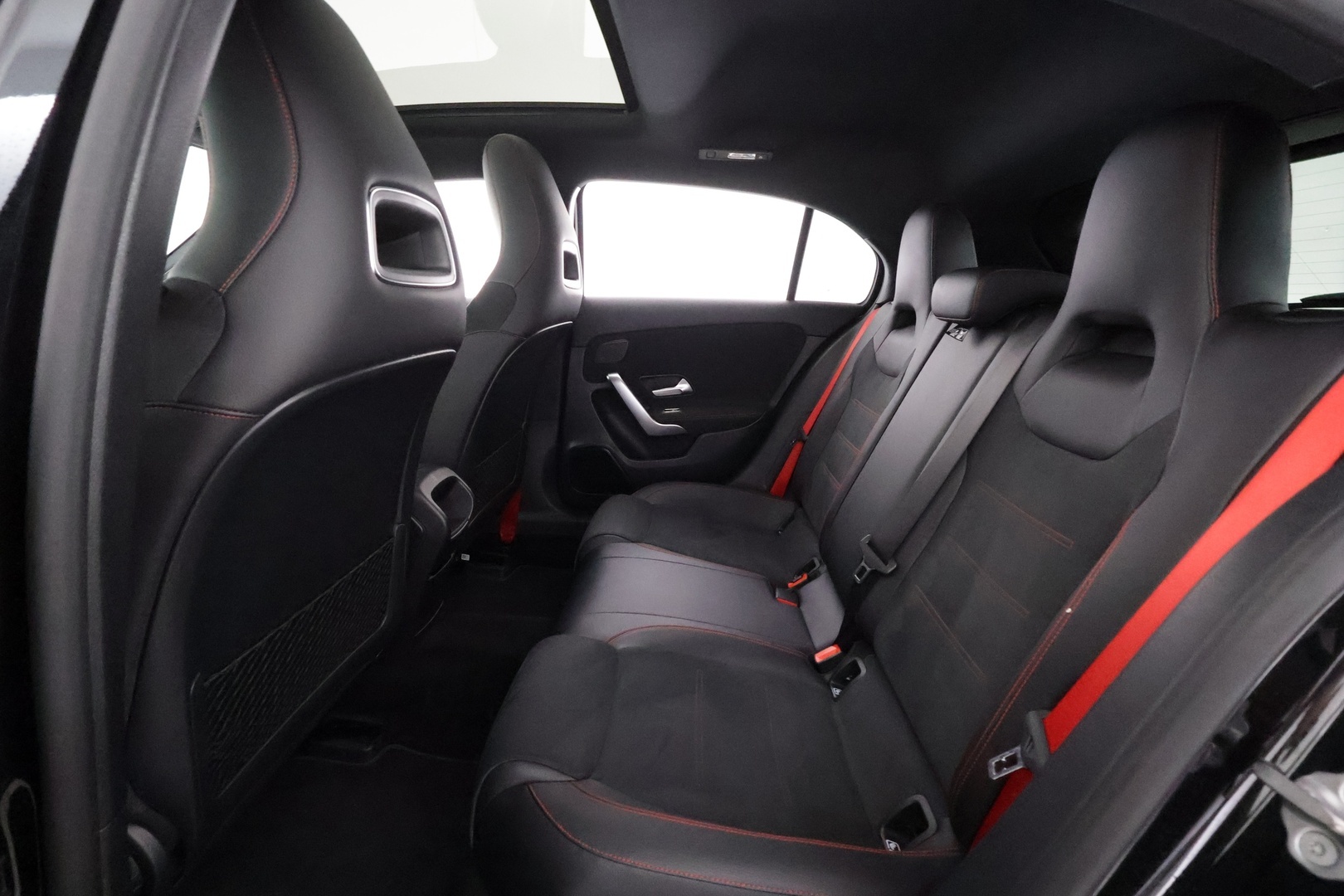 MERCEDES-BENZ A 35 AMG 2019