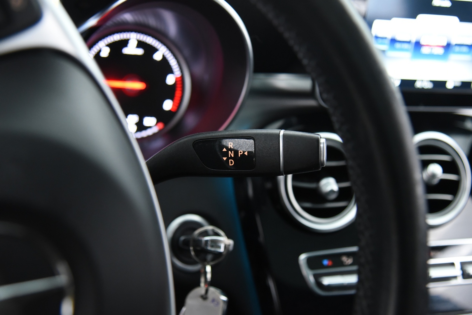 MERCEDES-BENZ C 2017