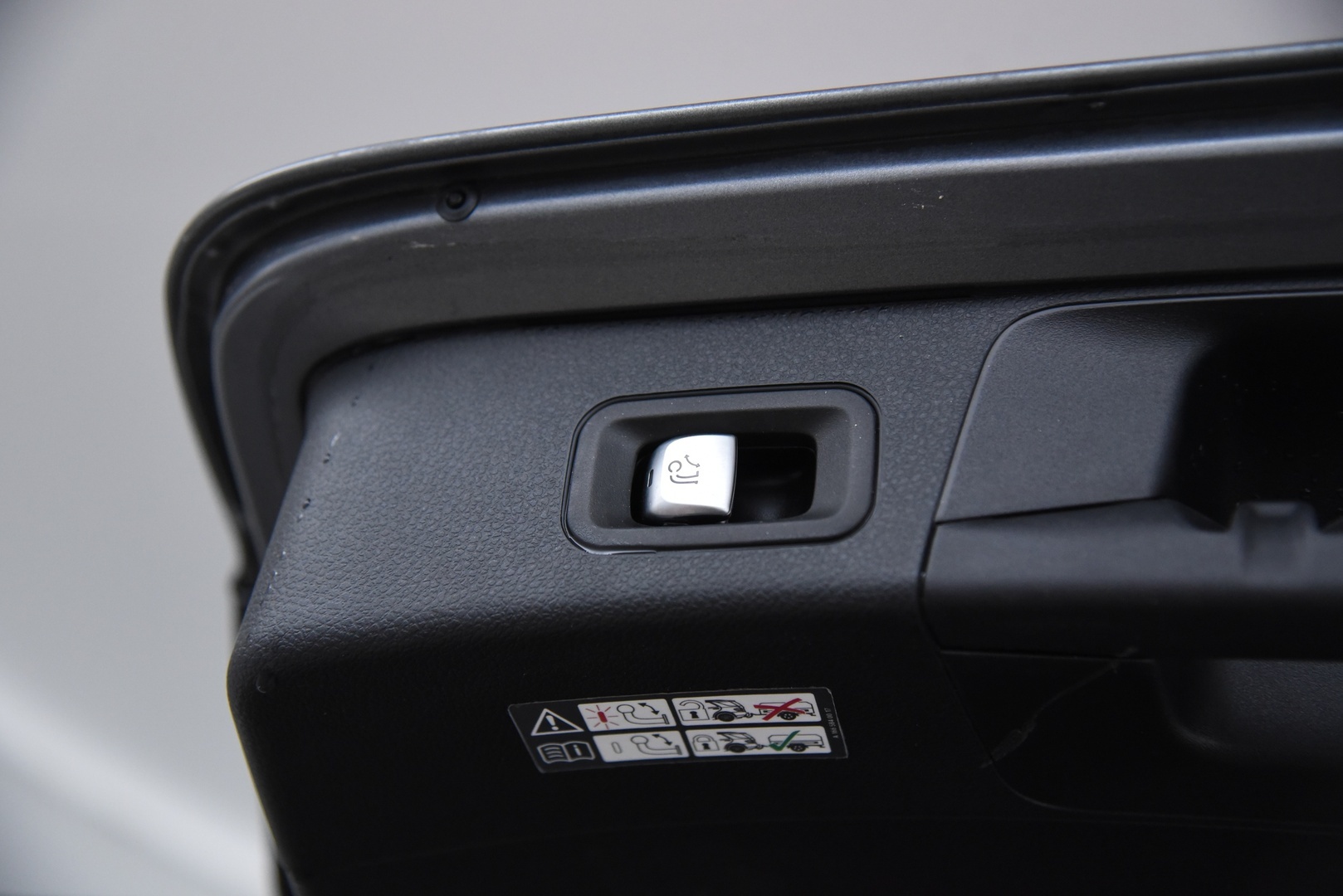 MERCEDES-BENZ C 2017