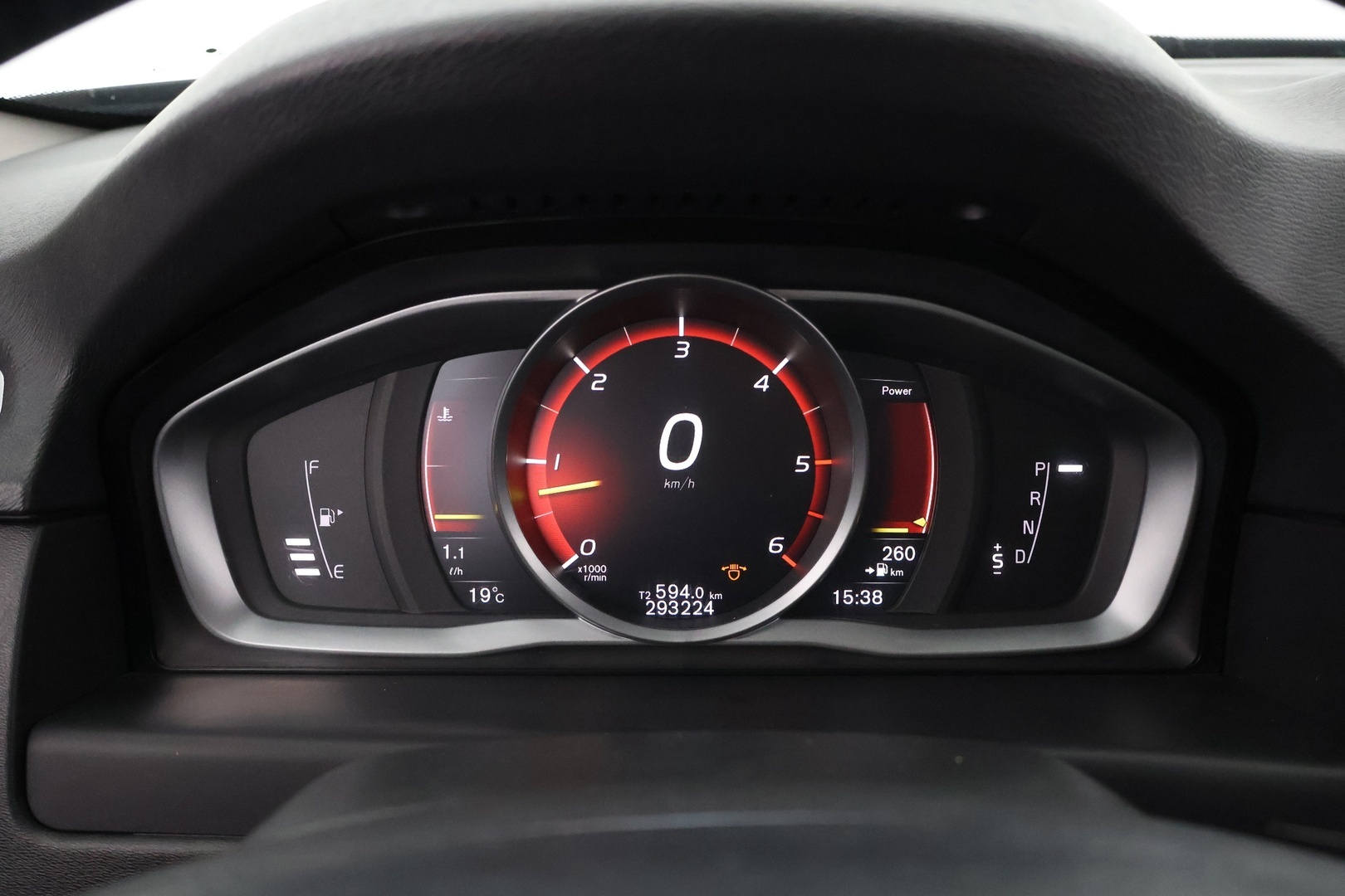 VOLVO XC70 2016