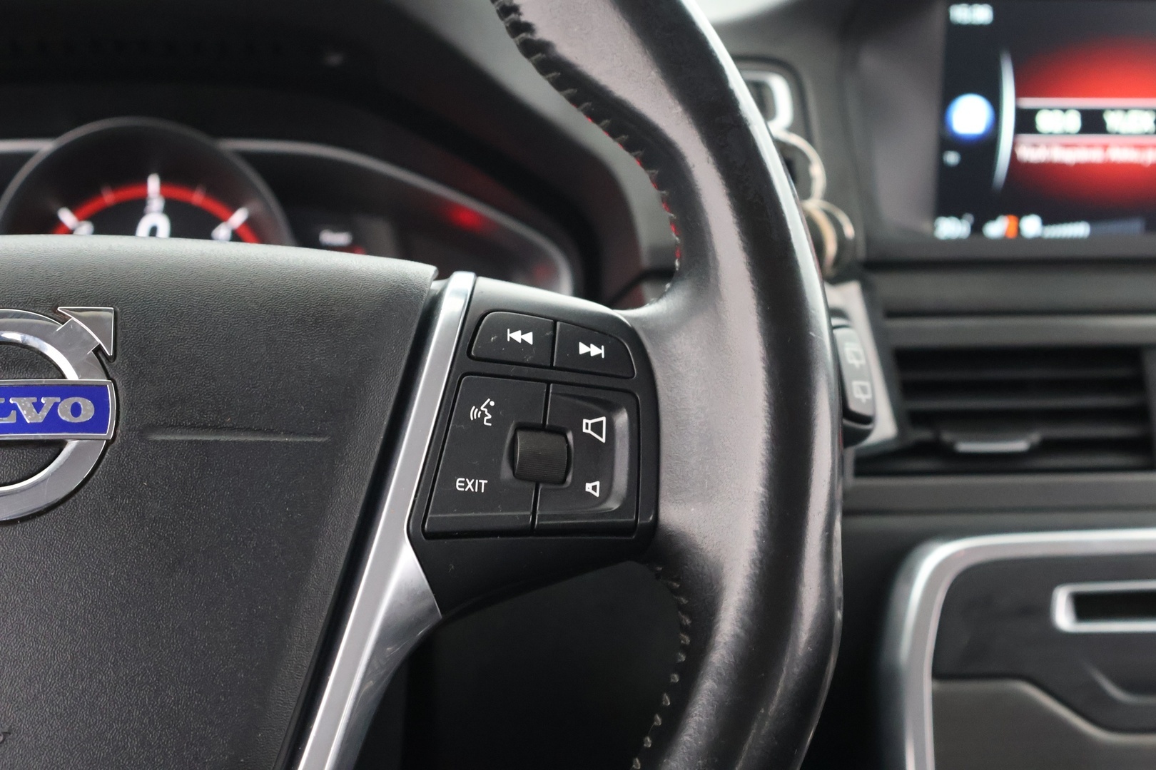 VOLVO XC70 2016
