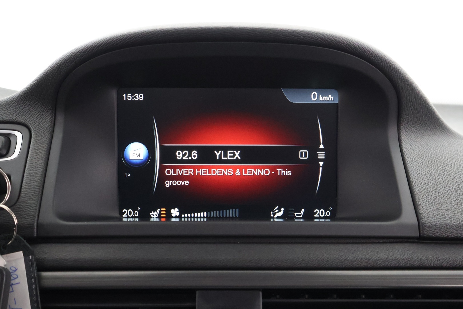 VOLVO XC70 2016
