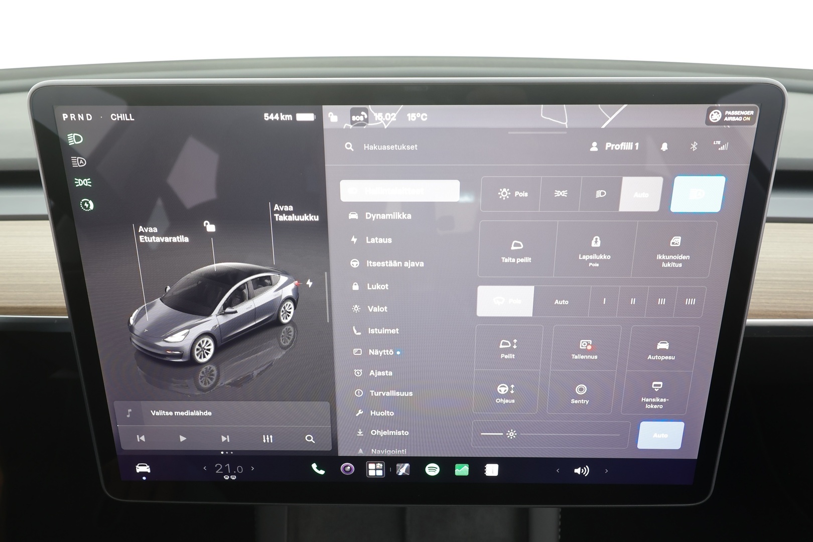 TESLA Model 3 2023