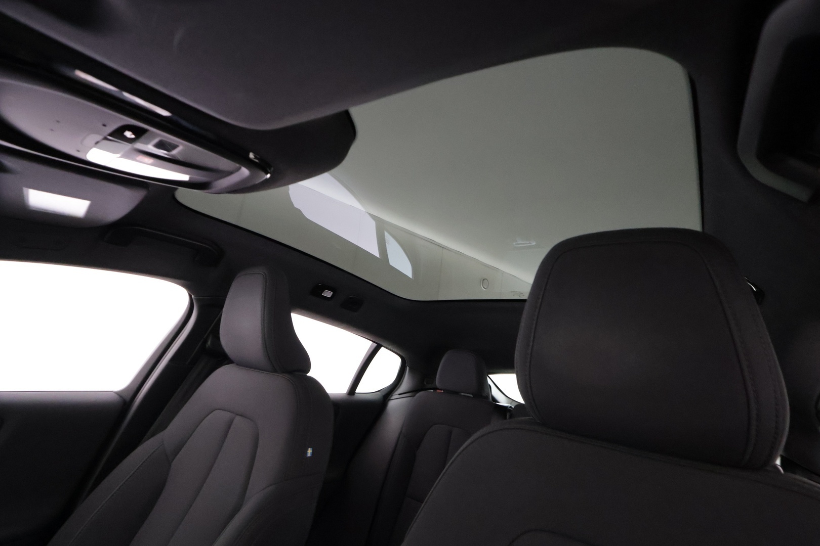 VOLVO C40 2023