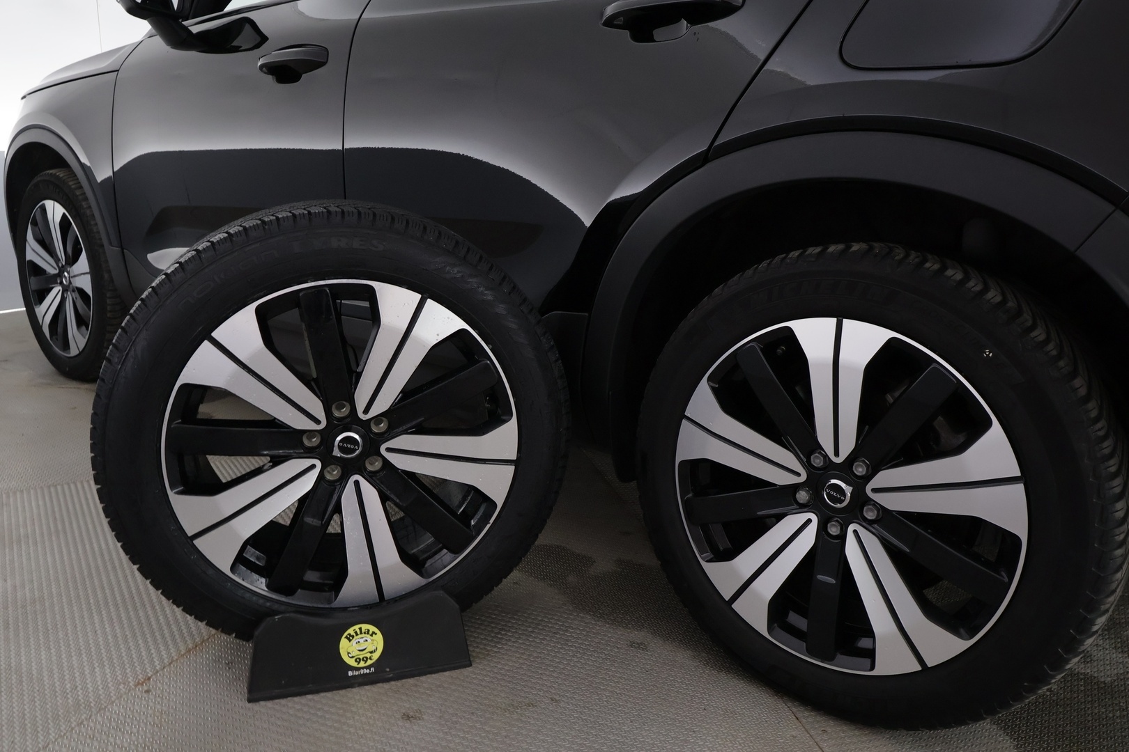 VOLVO C40 2023