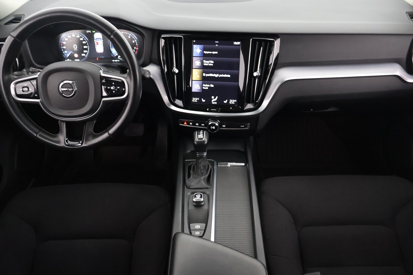 VOLVO V60 2020