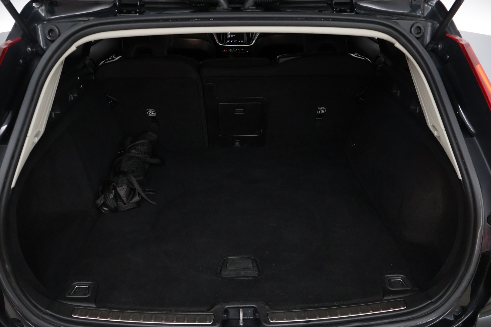 VOLVO V60 2020